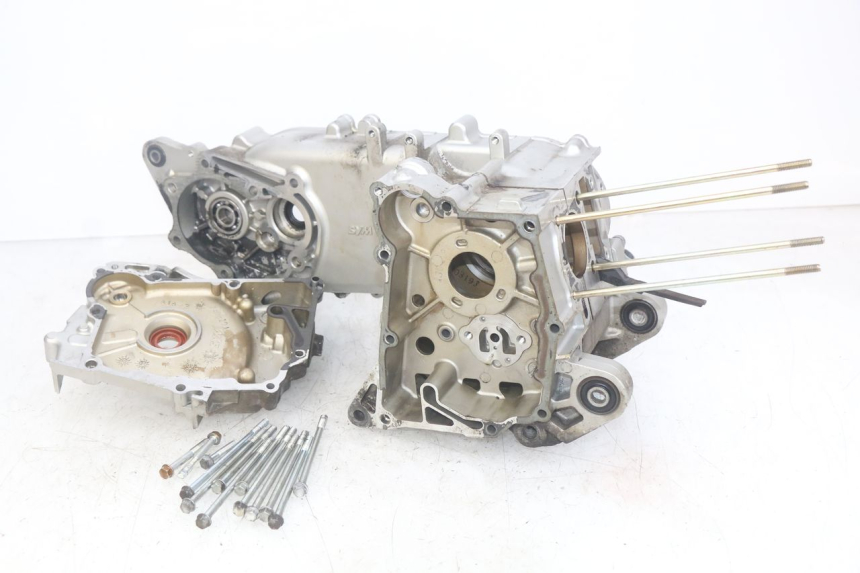 photo de Karter dolny silnika SYM MIO 50 (2011 - 2017) - Struktura - zbliżenie