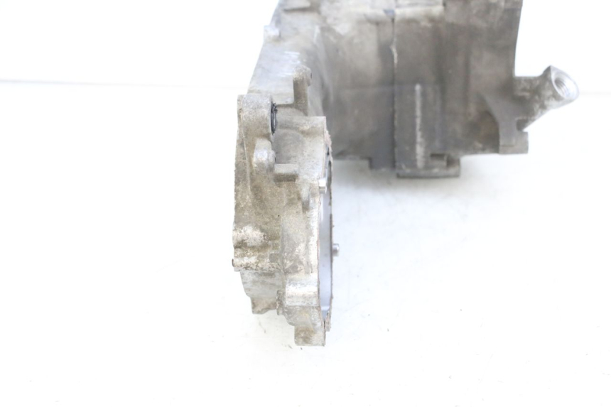 photo de Karter dolny silnika YAMAHA NEOS NEO'S 4T 50 (2008 - 2016) - Zbliżenie komponentów