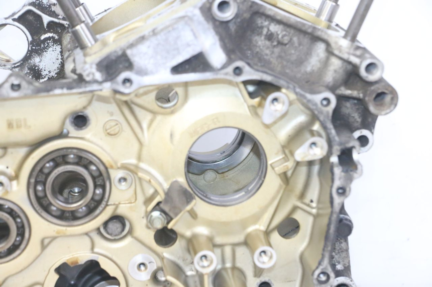 photo de Karter dolny silnika HONDA NTV DEAUVILLE ABS 700 (2007 - 2016) - Zbliżenie komponentów