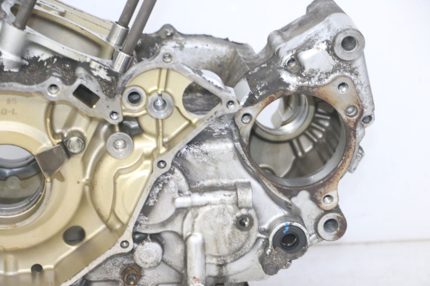 photo de Karter dolny silnika HONDA NTV DEAUVILLE ABS 700 (2007 - 2016) - Zbliżenie techniczne