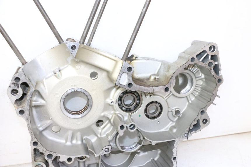 photo de Karter dolny silnika HONDA NTV DEAUVILLE 650 (2001 - 2006) - Alternatywny kąt