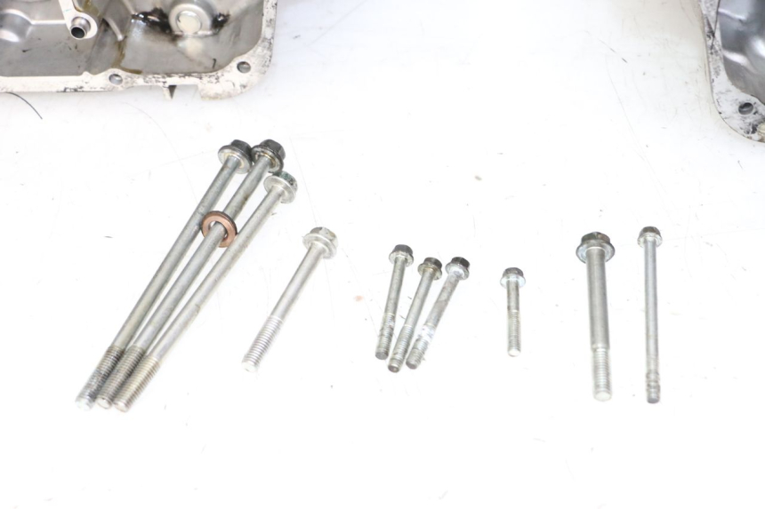 photo de Karter dolny silnika HONDA NTV DEAUVILLE 650 (2001 - 2006) - Widok profilu