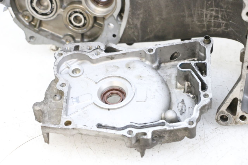 photo de Karter dolny silnika SYM ORBIT III 3 4T 50 (2018 - 2021) - Alternatywny kąt