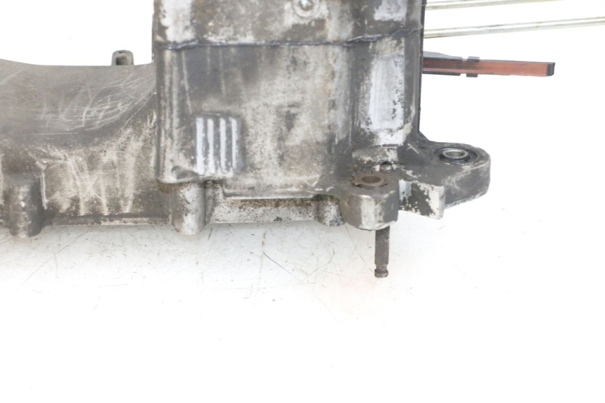 photo de Karter dolny silnika SYM ORBIT III 3 4T 50 (2018 - 2021) - Zbliżenie techniczne