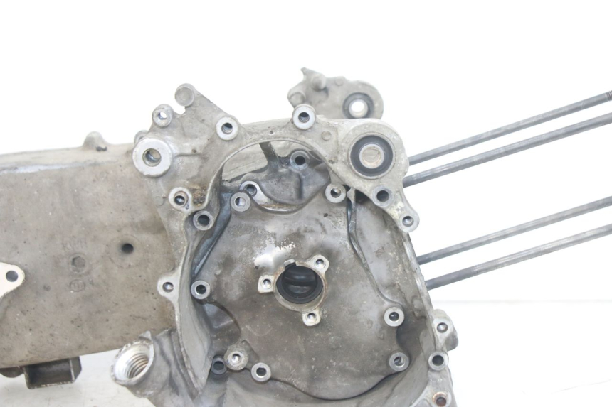 photo de Karter dolny silnika HONDA PCX (JF28) 125 (2009 - 2011) - Zbliżenie komponentów