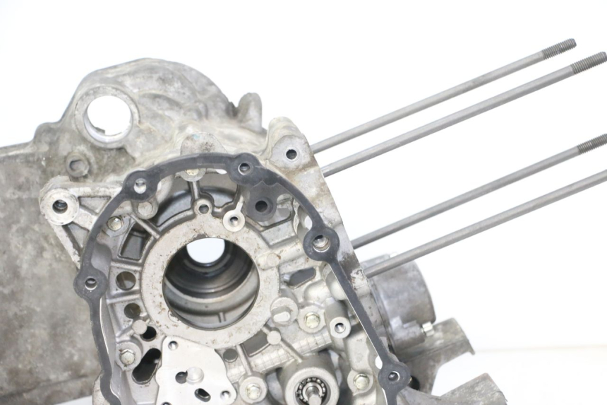 photo de Karter dolny silnika PEUGEOT SATELIS 125 (2013 - 2018) - Punkty mocowania