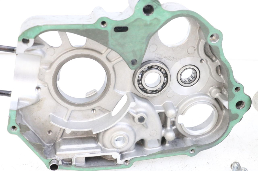 photo de Karter dolny silnika APOLLO RFZ 140 - Struktura - zbliżenie