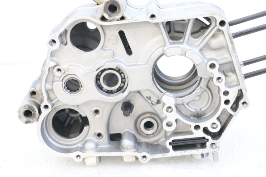 photo de Karter dolny silnika APOLLO RFZ 140 - Punkty mocowania