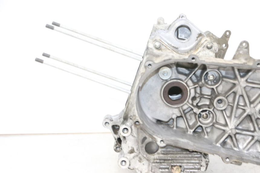 photo de Karter dolny silnika DAELIM S1 125 (2007 - 2016) - Zbliżenie komponentów