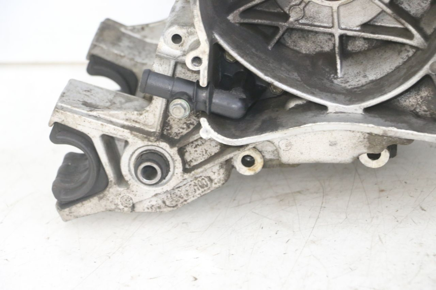 photo de Karter dolny silnika PEUGEOT SATELIS 125 (2013 - 2018) - Szczegóły charakterystyczne