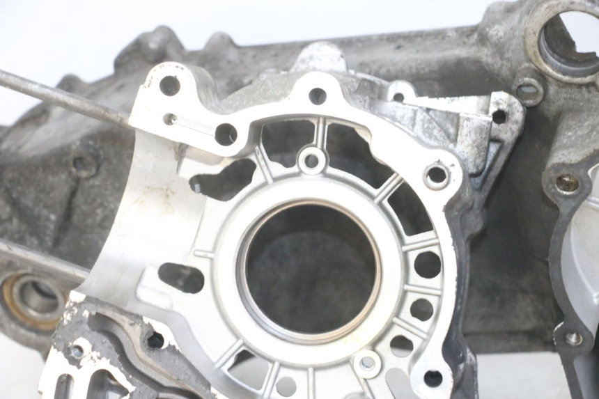 photo de Karter dolny silnika PEUGEOT SATELIS 125 (2013 - 2018) - Widok profilu