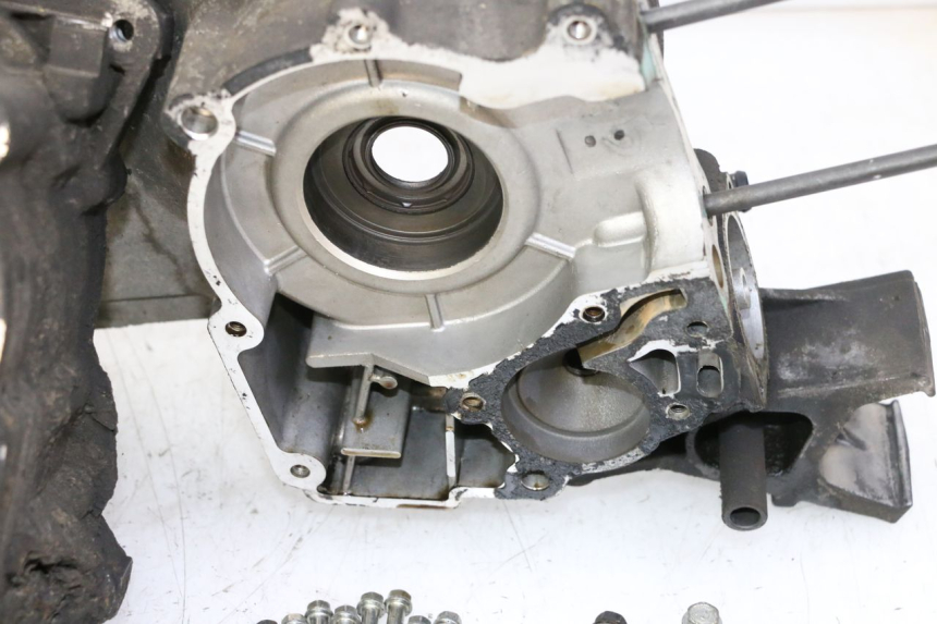 photo de Karter dolny silnika PEUGEOT SATELIS 125 (2010 - 2012) - Widok główny