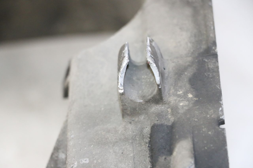 photo de Karter dolny silnika PEUGEOT SATELIS 125 (2010 - 2012) - Inny kąt widzenia