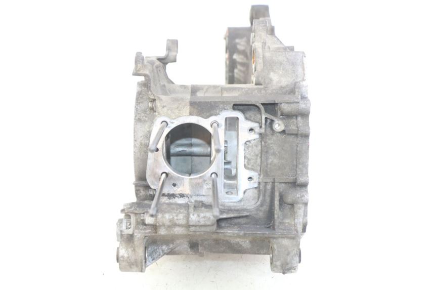 photo de Karter dolny silnika APRILIA SCARABEO 100 (2003 - 2012) - Zbliżenie komponentów