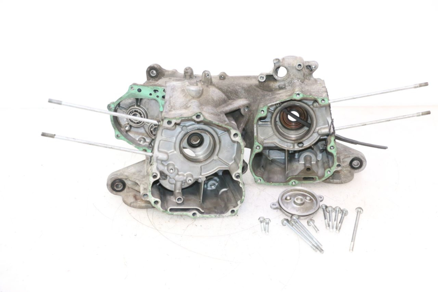 photo de DOLNA OBUDOWA SILNIKA HONDA SCV LEAD 100 (2003 - 2007) - Szczegół części