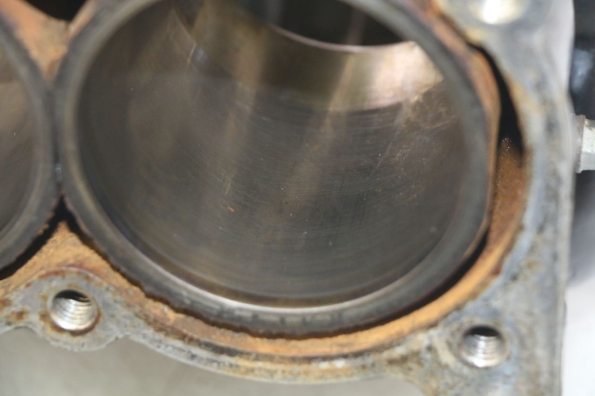 photo de Karter dolny silnika TRIUMPH SPRINT ST 955 (1999 - 2001) - Alternatywny kąt