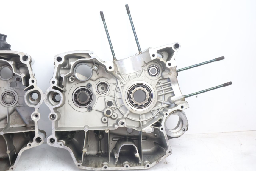 photo de DOLNA OBUDOWA SILNIKA DUCATI SS IE DS CARENEE 1000 (2002 - 2006) - Zbliżenie techniczne