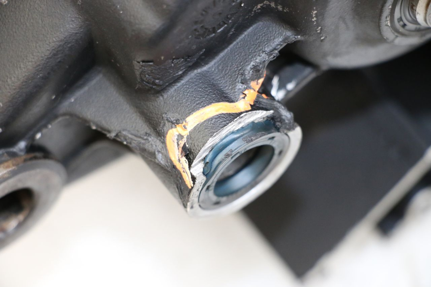 photo de Karter dolny silnika CAGIVA SUPER CITY 125 (1992 - 1997) - Zoom stanu zużycia