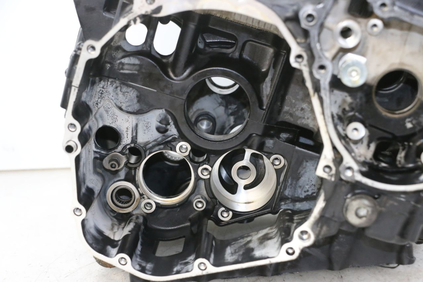 photo de Karter dolny silnika SUZUKI GSR 750 (2011 - 2017) - Zoom stanu zużycia