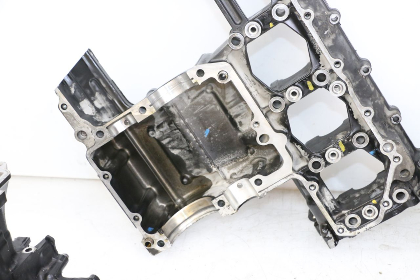 photo de Karter dolny silnika SUZUKI GSR 750 (2011 - 2017) - Stan powierzchni