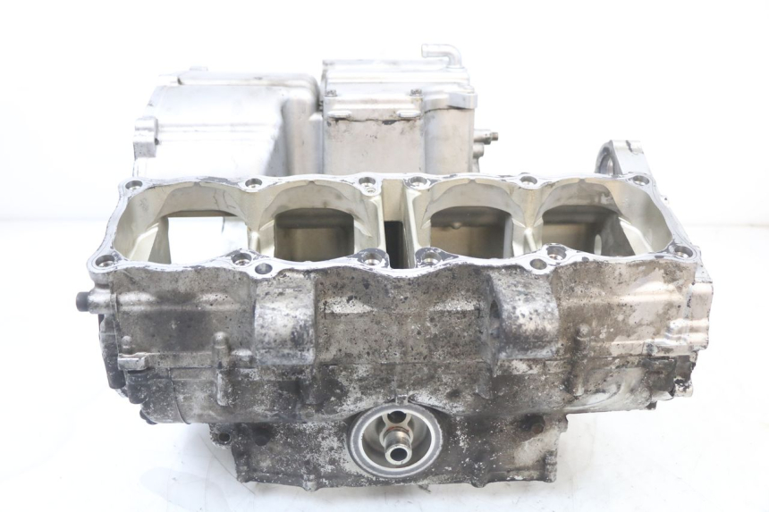 photo de Karter dolny silnika SUZUKI GSX F GSXF 650 (2007 - 2015) - Zoom stanu zużycia