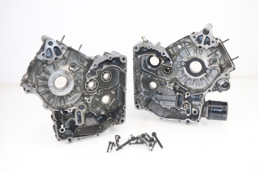 photo de Karter dolny silnika SUZUKI SV S 650 (1999 - 2002) - Zbliżenie komponentów