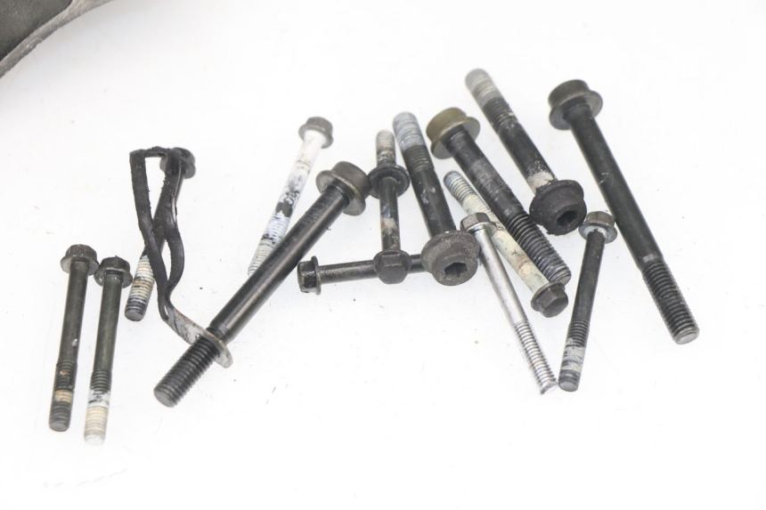 photo de Karter dolny silnika SUZUKI SV S 650 (1999 - 2002) - Stan powierzchni