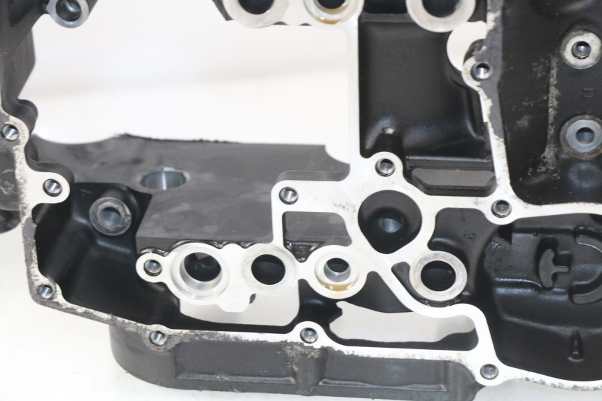 photo de Karter dolny silnika YAMAHA TDM ABS 900 (2002 - 2014) - Zbliżenie komponentów