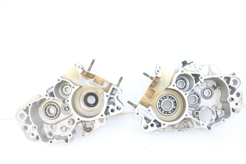 photo de Karter dolny silnika YAMAHA TDR DELTABOX 125 (1997 - 2003) - Zoom stanu zużycia