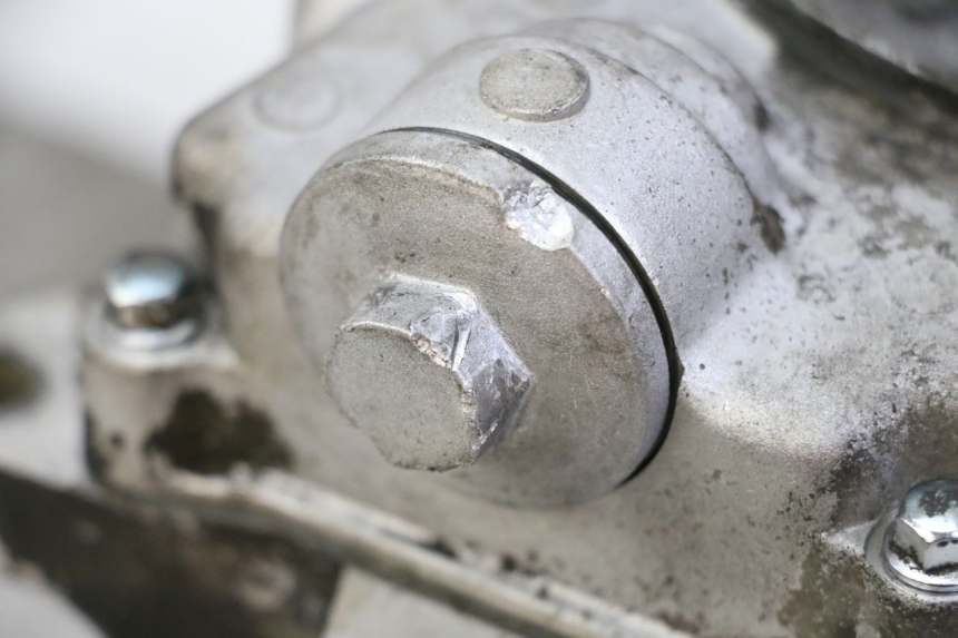 photo de Karter dolny silnika PEUGEOT TWEET 4T 50 (2018 - 2022) - Zoom stanu zużycia