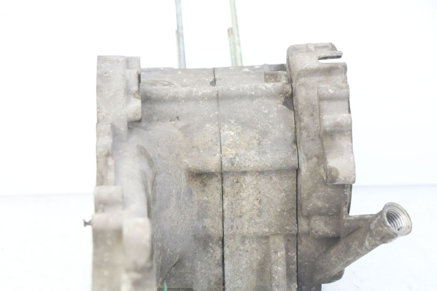 photo de Karter dolny silnika PEUGEOT V-CLIC VCLIC 50 (2007 - 2013) - Zbliżenie komponentów