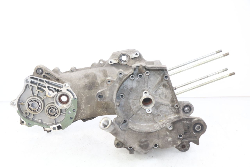 photo de Karter dolny silnika PEUGEOT V-CLIC VCLIC 50 (2007 - 2013) - Struktura - zbliżenie