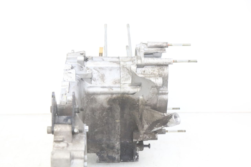 photo de Karter dolny silnika PIAGGIO VESPA GTS IGET ABS 125 (2017 - 2023) - Szczegóły charakterystyczne