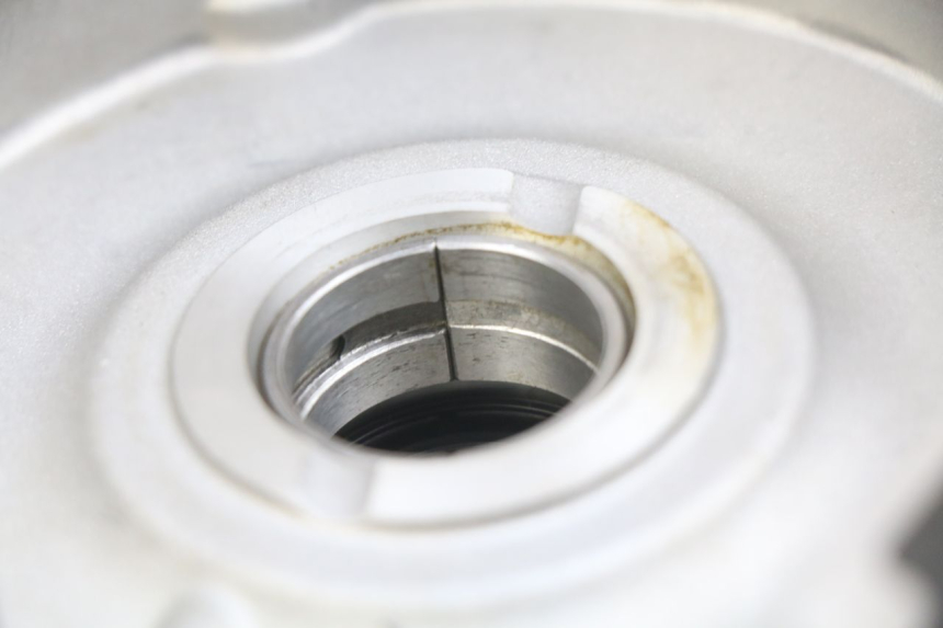 photo de Karter dolny silnika PIAGGIO VESPA GTS IGET ABS 125 (2017 - 2023) - Widok główny