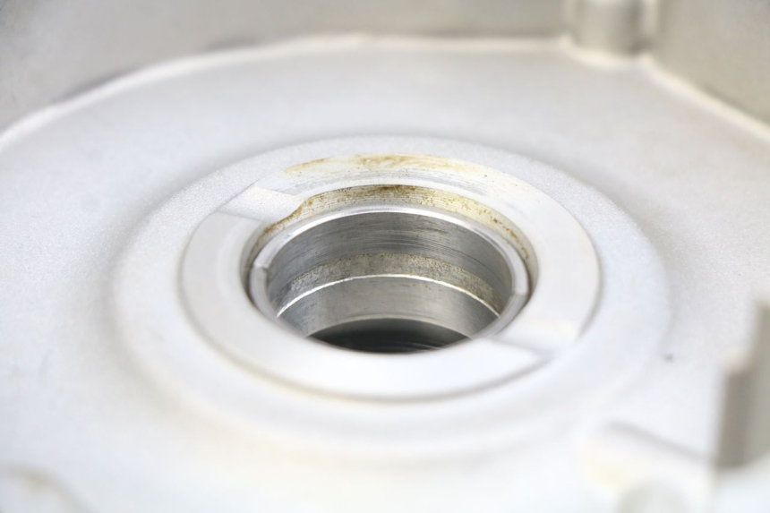 photo de Karter dolny silnika PIAGGIO VESPA GTS IGET ABS 125 (2017 - 2023) - Zoom stanu zużycia