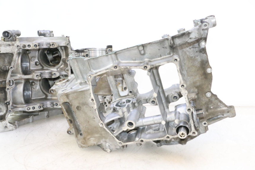 photo de DOLNA OBUDOWA SILNIKA HONDA VFR FI RC46 800 (1998 - 2001) - Część sprawdzona
