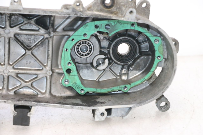 photo de Karter dolny silnika PEUGEOT VIVACITY NEW 2T 50 (2008 - 2017) - Alternatywny kąt