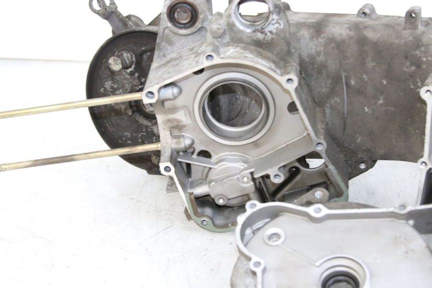 photo de Karter dolny silnika PEUGEOT VIVACITY 125 (2010 - 2017) - Szczegóły charakterystyczne