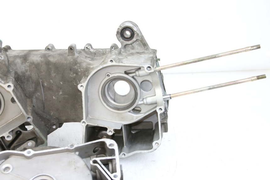 photo de Karter dolny silnika PEUGEOT VIVACITY 125 (2010 - 2017) - Zbliżenie komponentów