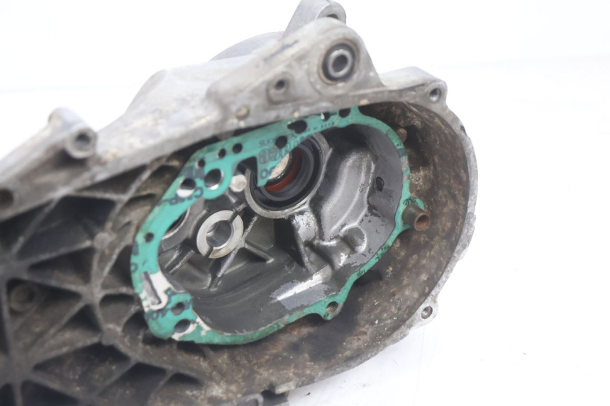 photo de Karter dolny silnika PEUGEOT VIVACITY 50 (2004 - 2009) - Zbliżenie techniczne