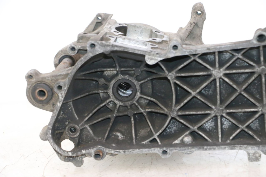 photo de Karter dolny silnika PEUGEOT VIVACITY 50 (1998 - 2003) - Zbliżenie techniczne