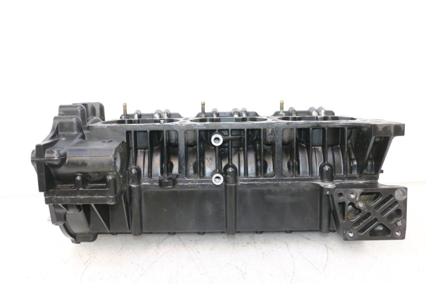 photo de DOLNA OBUDOWA SILNIKA YAMAHA WAVE RUNNER GP R 1200 (2000 - 2003) - Zoom jakości