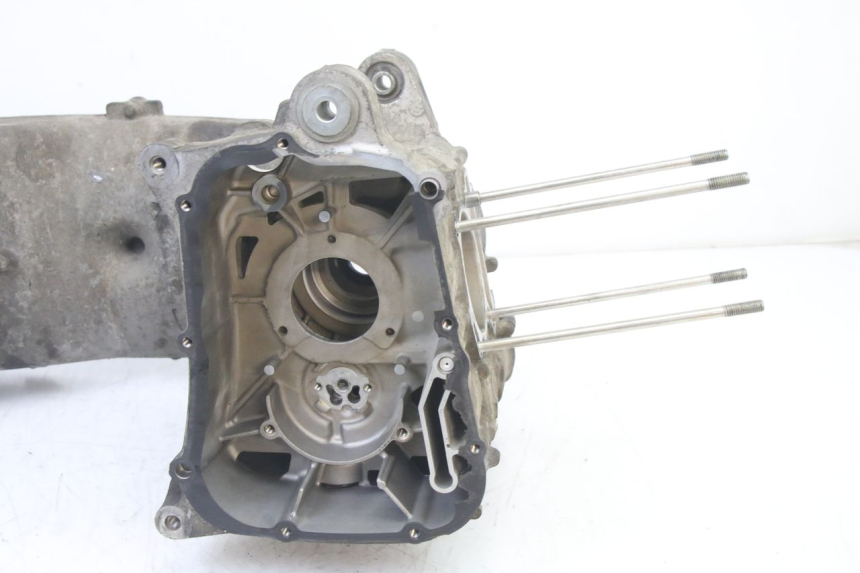 photo de Karter dolny silnika YAMAHA X-MAX XMAX 125 (2010 - 2013) - Szczegóły charakterystyczne