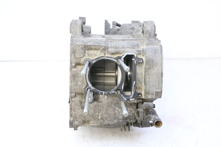 photo de Karter dolny silnika YAMAHA X-MAX XMAX 250 (2006 - 2009) - Szczegóły charakterystyczne