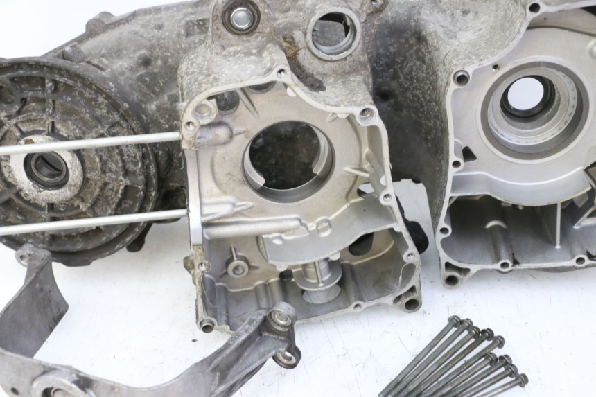 photo de Karter dolny silnika YAMAHA X-MAX XMAX 250 (2006 - 2009) - Widok profilu