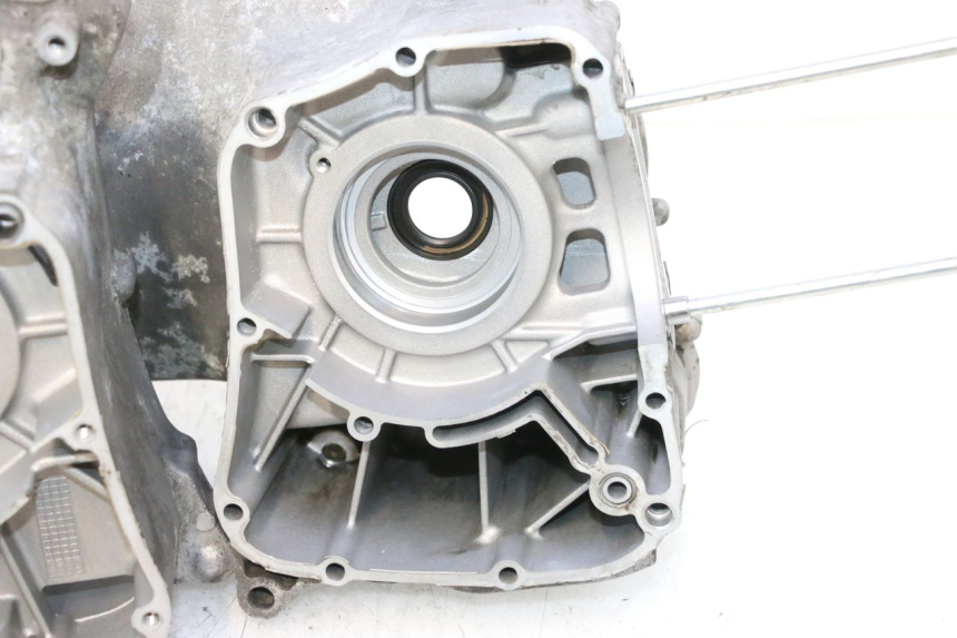 photo de Karter dolny silnika YAMAHA XMAX X-MAX 125 (2006 - 2009) - Widok ogólny
