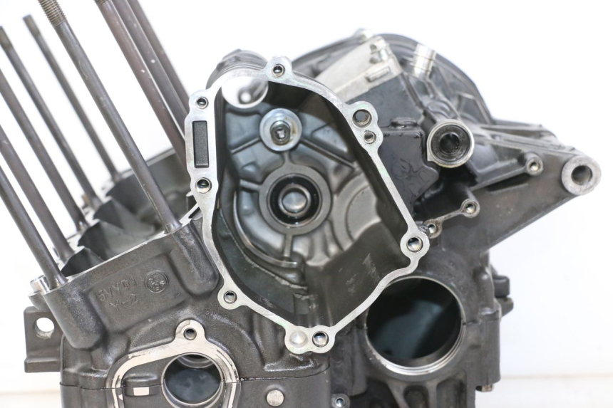 photo de Karter dolny silnika YAMAHA FZ1 FAZER 1000 (2007 - 2009) - Zbliżenie komponentów