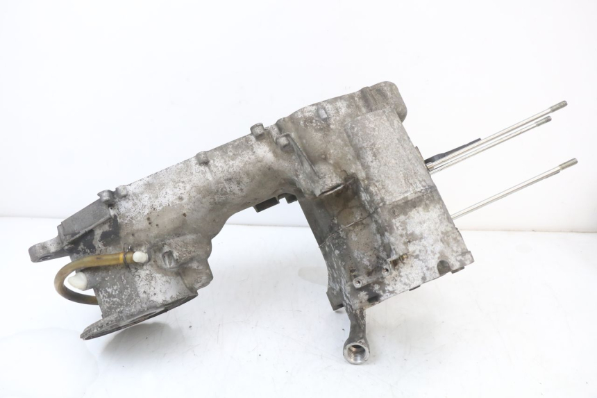 photo de Karter dolny silnika YAMAHA YP MAJESTY 125 (2002 - 2006) - Zbliżenie komponentów