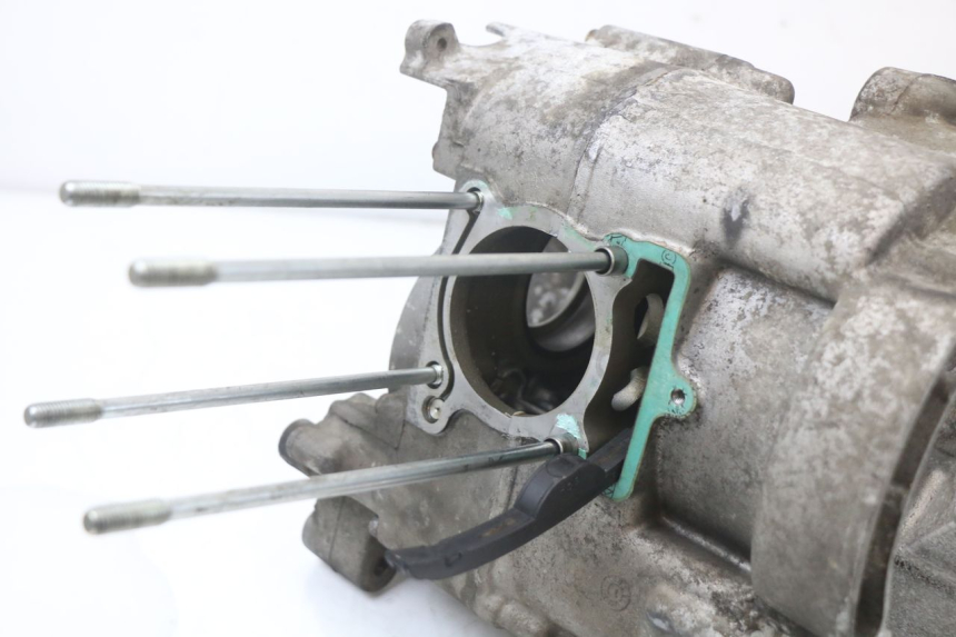 photo de Karter dolny silnika YAMAHA YP MAJESTY 125 (2002 - 2006) - Widok ogólny