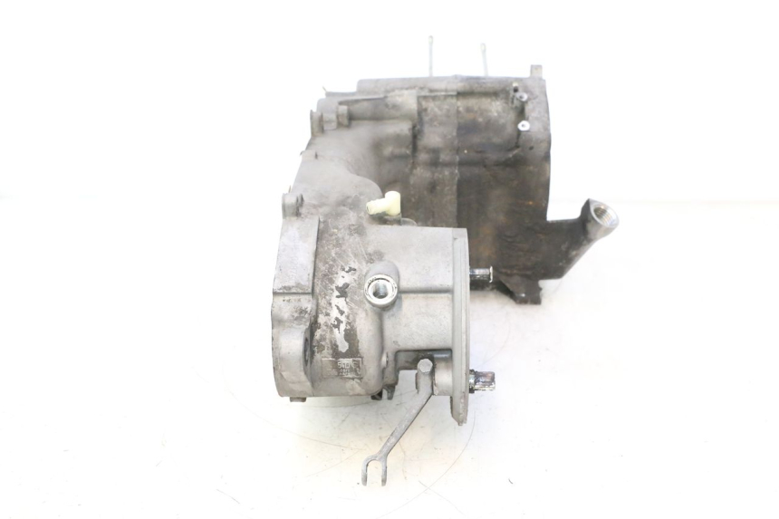 photo de Karter dolny silnika YAMAHA YP MAJESTY 125 (1998 - 2001) - Zbliżenie techniczne